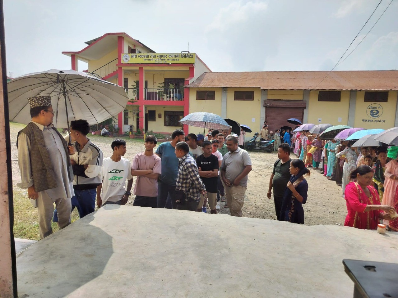 कर्णालीमा दशैंको चहलपहलः १८ स्थानमा सुपथ मूल्य पसल, थप २४ स्थानमा  पनि शुरु गरिने